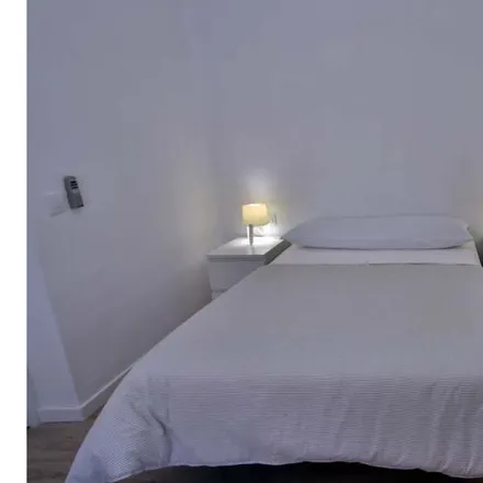 Image 3 - Carrer de Campoamor, 7, 46021 Valencia, Spain - Room for rent