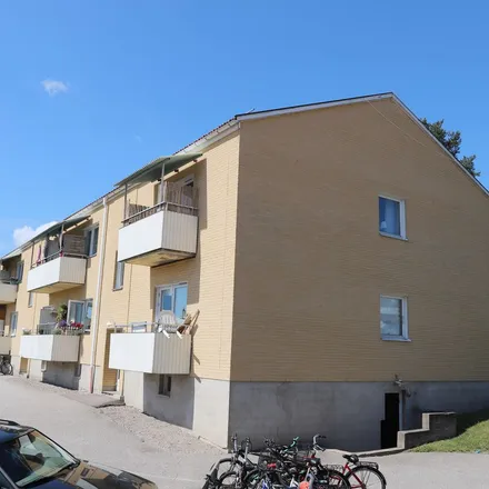 Rent this 2 bed apartment on Villa Prenker in Birkagatan, 736 33 Kungsör