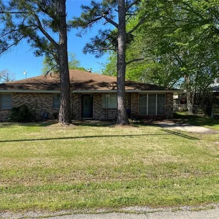 Buy this 3 bed house on 250 West Washington Avenue in Calera, Bryan County