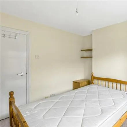 Image 4 - Bikehangar 098, Mayflower Road, Stockwell Park, London, SW9 9JZ, United Kingdom - Apartment for rent