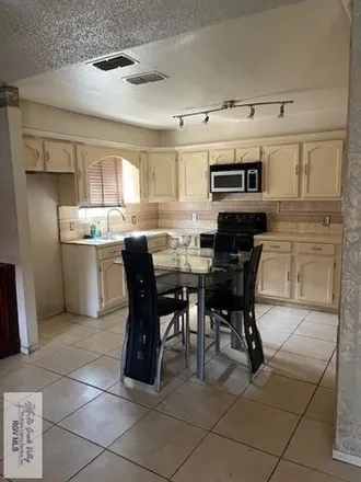 Image 4 - 644 Fresnillo Drive, Brownsville, TX 78526, USA - House for rent