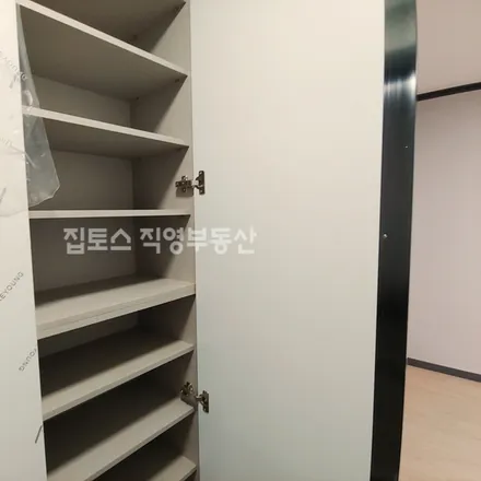 Rent this 2 bed apartment on 서울특별시 성북구 동소문동6가 208-18