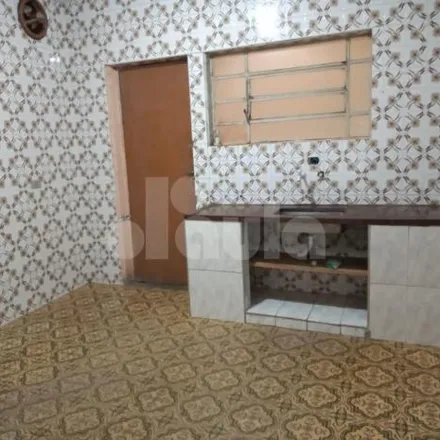 Buy this 2 bed house on Rua Cosmópolis in Jardim Cristiane, Santo André - SP