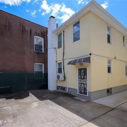 Image 3 - 1625 W 4th St, Brooklyn, New York, 11223 - House for sale