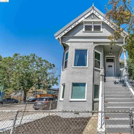 Buy this 5 bed house on 1240 10th Street in Oakland, CA 94607