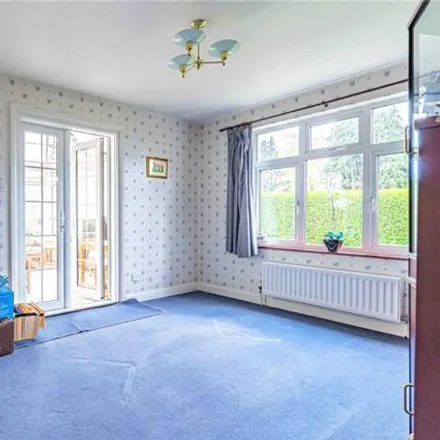 Image 7 - Sempill Road, Saint Albans Hill, Corner Hall, HP3 9NG, United Kingdom - House for sale