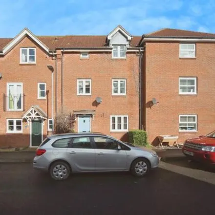 Buy this 4 bed townhouse on Paulls Close in Martock, TA12 6DE