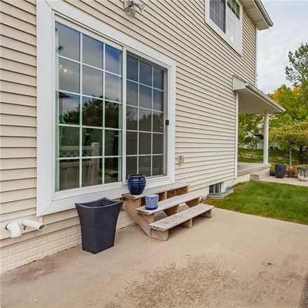 Image 3 - 13171 Westbrook Drive, Urbandale, IA 50323, USA - Condo for sale