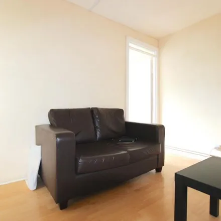 Rent this 2 bed apartment on Coatbridge House in Carnoustie Drive, London