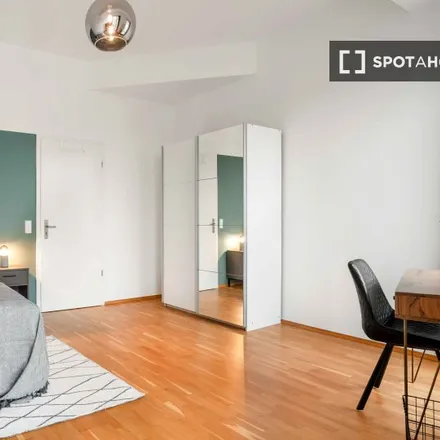 Rent this 4 bed room on Sarra Fiore in Leipziger Straße, 60487 Frankfurt