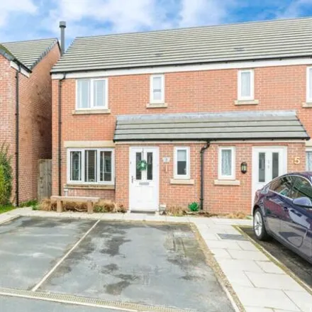 Buy this 3 bed duplex on Redfern Way in Fylde, FY8 2FN