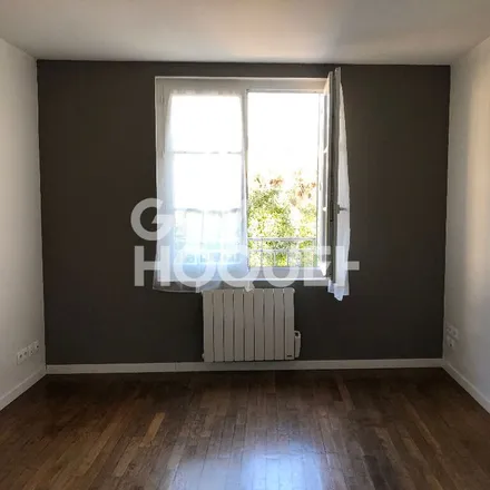 Rent this 2 bed apartment on 29 bis Rue du Maréchal Foch in 77780 Bourron-Marlotte, France