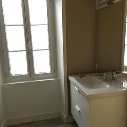 Rent this 2 bed apartment on 13 Place François 1er in 16100 Cognac, France