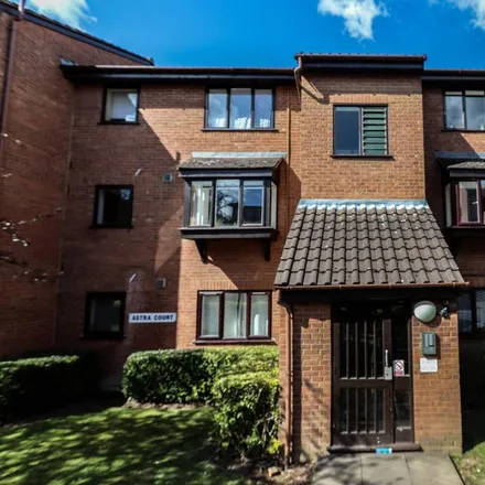 Rent this studio apartment on 436 Whippendell Road in Holywell, WD18 7BX