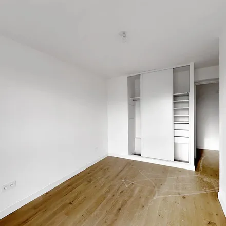 Rent this 6 bed apartment on boreales in Rue Médéric, 92110 Clichy