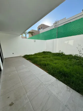 Rent this 1studio house on unnamed road in La Campiña Del Bosque, 37690 León