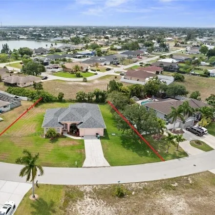 Image 4 - 1900 Northeast 5th Street, Cape Coral, FL 33909, USA - House for sale