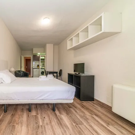 Rent this studio apartment on Madrid in Calle de Mauricio Legendre, 16