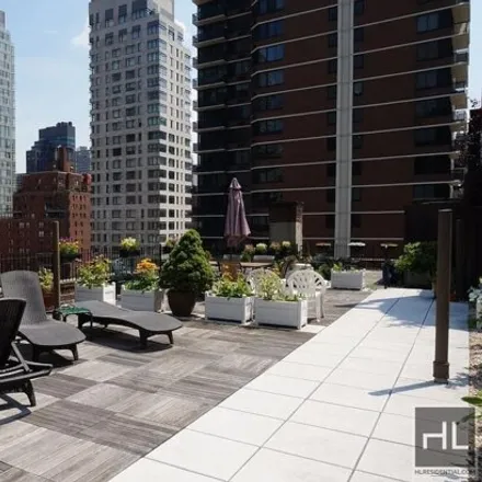 Image 5 - 235 East 49th Street, New York, NY 10022, USA - Apartment for sale