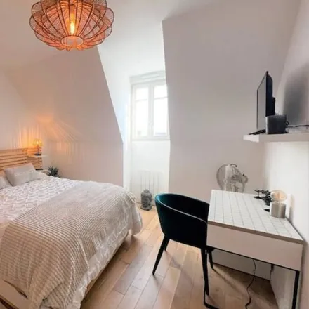 Rent this 2 bed apartment on Église Sainte-Jeanne-d'Arc du Touquet-Paris-Plage in 100 Boulevard Daloz, 62520 Le Touquet-Paris-Plage