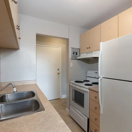Image 6 - 192 Lisgar Avenue, Tillsonburg, ON N4G 3P6, Canada - Apartment for rent