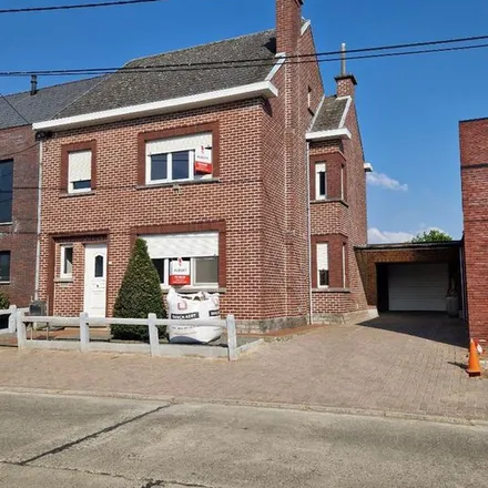 Rent this 3 bed apartment on Ossenbroeck in 9520 Sint-Lievens-Houtem, Belgium