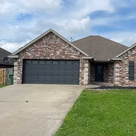 Rent this 3 bed house on 6000 South 38th Street in Rogers, AR 72758