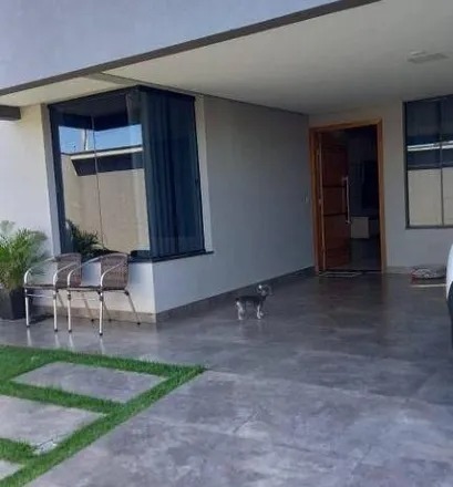 Buy this 3 bed house on Rua João Baptista da Silva in Alpes, Londrina - PR