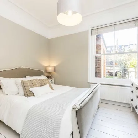 Rent this 1 bed apartment on Barcombe Avenue in London, SW2 3BD