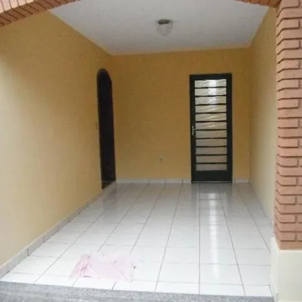 Rent this 2 bed house on Avenida Antônio Lourenço Corrêa in Jardim Brasil, Araraquara - SP