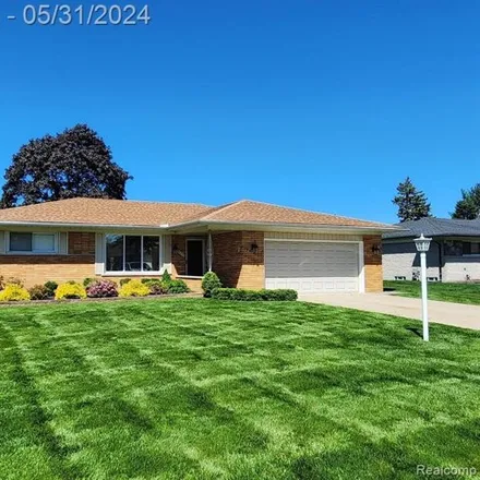Image 1 - 37235 Almont Dr E, Sterling Heights, Michigan, 48310 - House for sale
