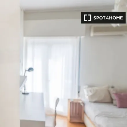 Rent this 3 bed room on 1ο Δημοτικό in 19ο Δημοτικό Ζωγράφου, Ηρώων Πολυτεχνείου