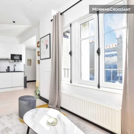 Rent this studio room on Paris 17e Arrondissement