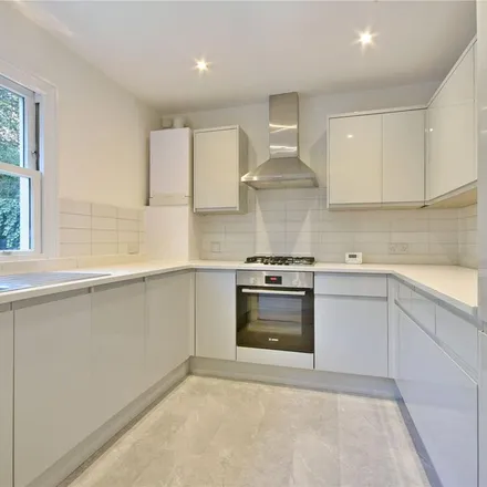Rent this 3 bed apartment on 96 Goldhurst Terrace in London, NW6 3RE
