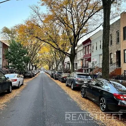 Image 8 - 133 Weirfield Street, New York, NY 11221, USA - Townhouse for rent