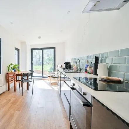 Rent this 3 bed house on Brayards Road in London, SE15 2BX