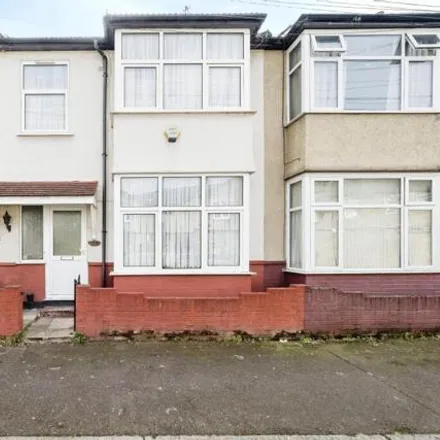 Buy this 3 bed house on 44 in 46 Tinto Road, London