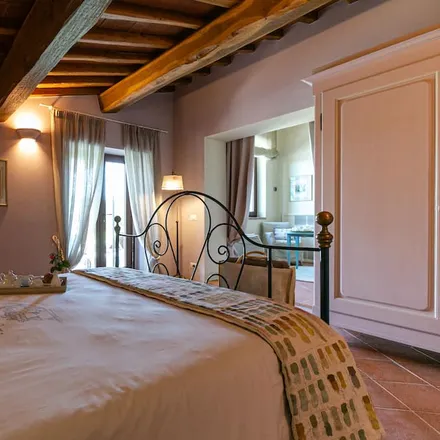 Rent this 3 bed house on Torrente di Galenda in Solatio, Gaiole in Chianti