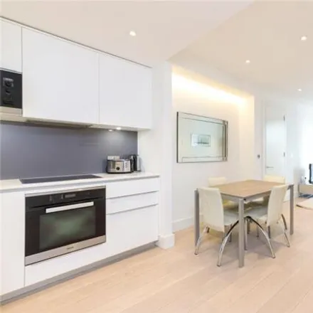 Rent this 1 bed apartment on 4 Merchant Square in London, W2 1AS