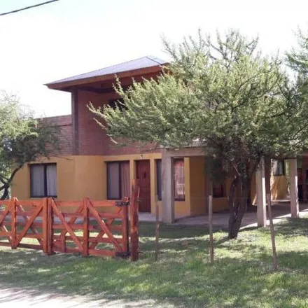 Buy this 3 bed house on Coronel Pringles in Junín, 5883 Municipio de Carpintería