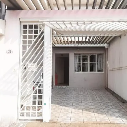 Rent this 3 bed house on Rua Passos Ourique 68 in Vila Gomes Cardim, São Paulo - SP