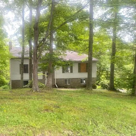 Buy this 3 bed house on 267 Redbud Drive in Mabscott, Raleigh County