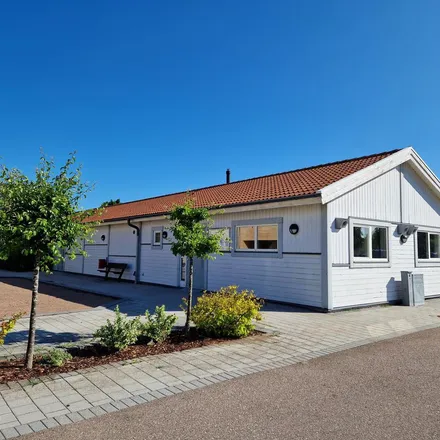 Rent this 3 bed apartment on Arvidsborgsvägen 30 in 244 39 Kävlinge, Sweden