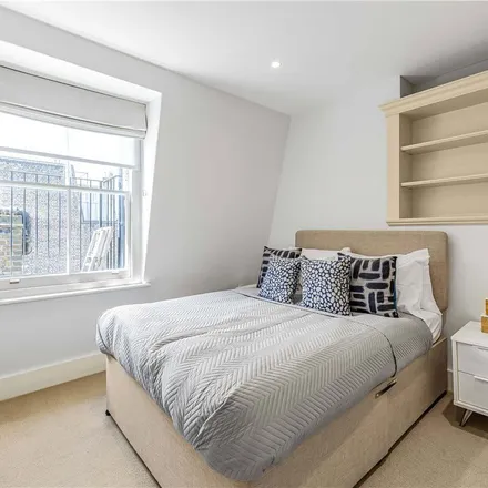 Rent this 2 bed apartment on 71 Wimpole Street in East Marylebone, London