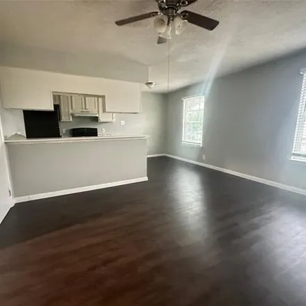 Image 2 - 6110 Wheless Cove, Austin, TX 78723, USA - Apartment for rent