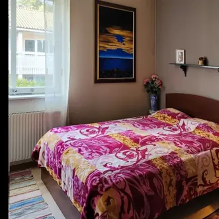 Rent this 1 bed room on Dalbovägen 6 in 191 45 Sollentuna, Sweden