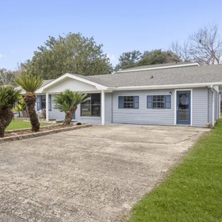 Image 2 - 265 Holcomb Boulevard, Ocean Springs, MS 39564, USA - House for sale