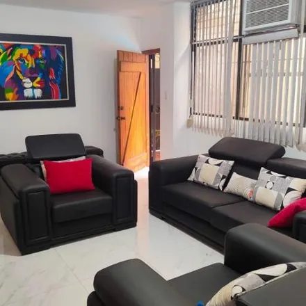 Buy this 3 bed apartment on Ferretería en General in Avenida del Bombero, 090112