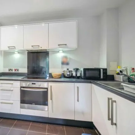 Image 5 - Elstree & Borehamwood, Allum Lane, Borehamwood, WD6 3FL, United Kingdom - Apartment for sale