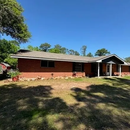 Image 3 - 36 Lost Pine Avenue, Bastrop, TX 78602, USA - House for sale